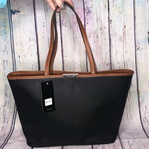 Jones New York| Shannon Black Shoulder Bag